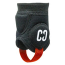 Paire de protège-chevilles Core noirs avec coque renforcée et sangle de pied