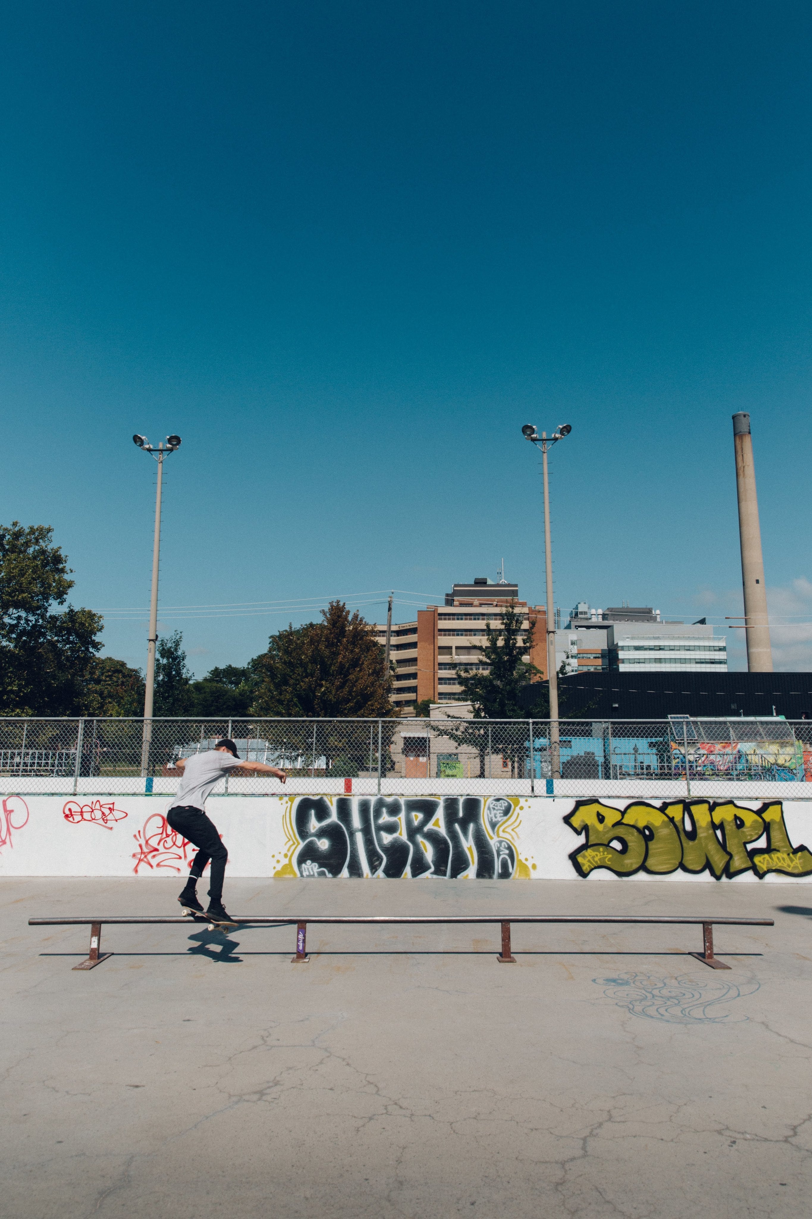 long-feeble-grind-skateboarding.jpg